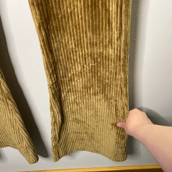 NWT Aerie Gold Velvet Velour Ribbed Hi-Rise Pull On Flare Pants Lounge - Picture 2 of 8
